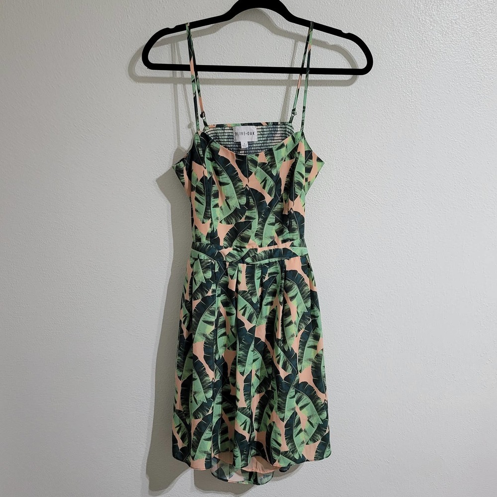 Olive & Oak Green and Cream Leaf Print Mini Dress